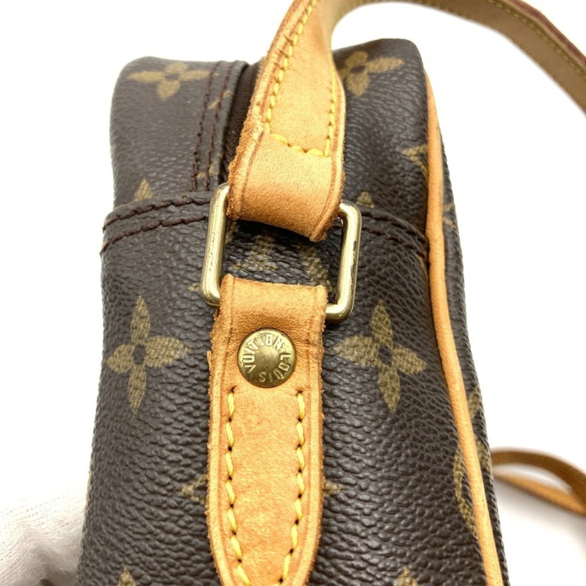 Louis Vuitton Trocadéro - Brandsamsara