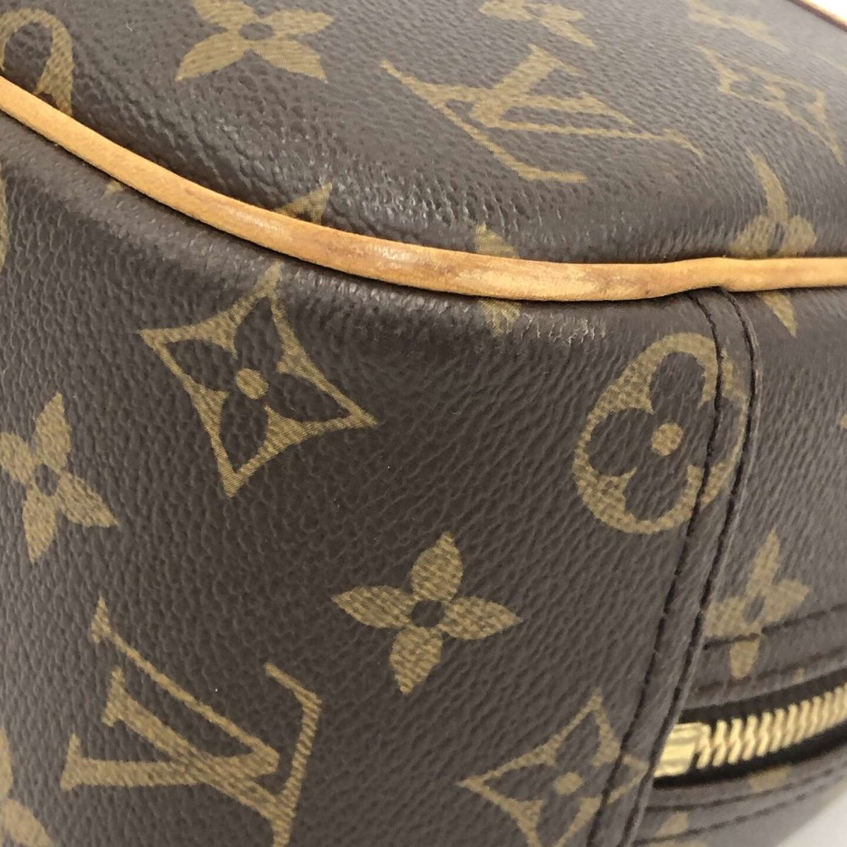 Louis Vuitton Trouville Handbag - Brandsamsara