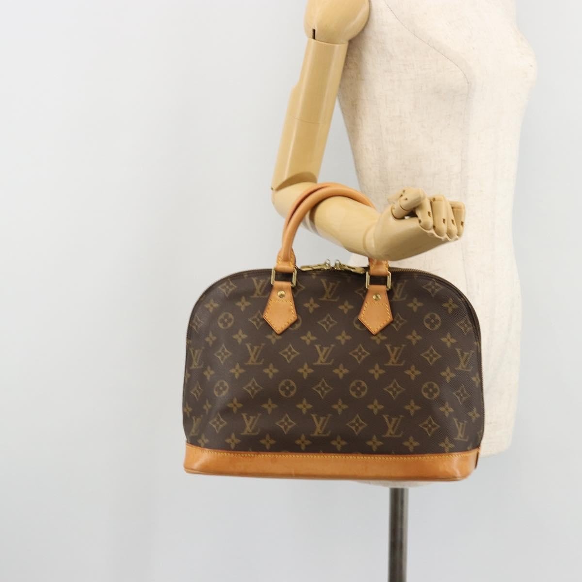 Louis Vuitton Vintage Alma Handbag - Brandsamsara