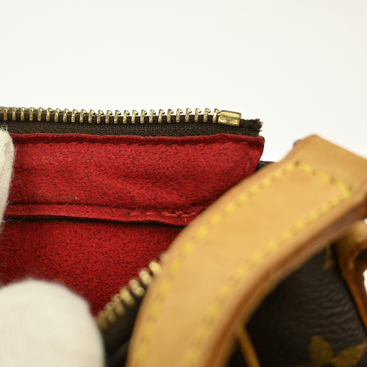Louis Vuitton Viva Cite Handbag - Brandsamsara