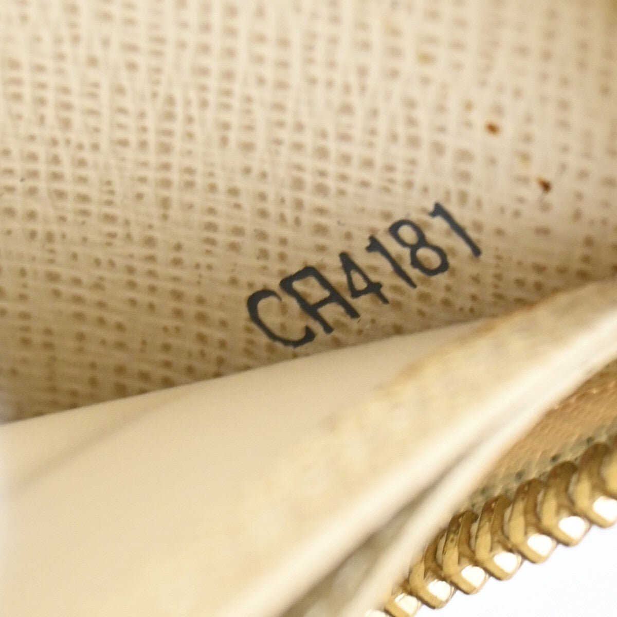 Louis Vuitton Zippy Wallet NM - Brandsamsara