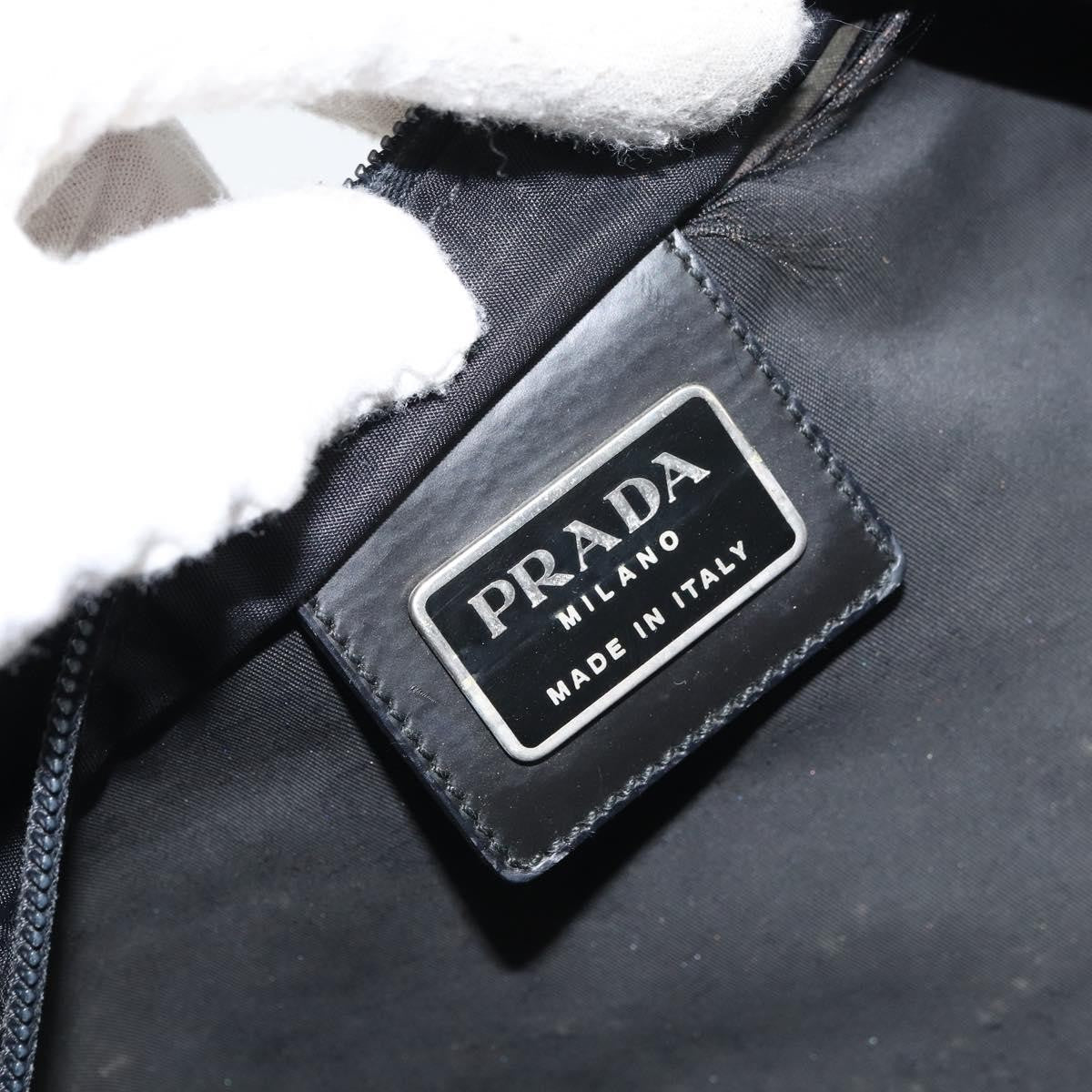Prada Flat Messenger Bag - Brandsamsara