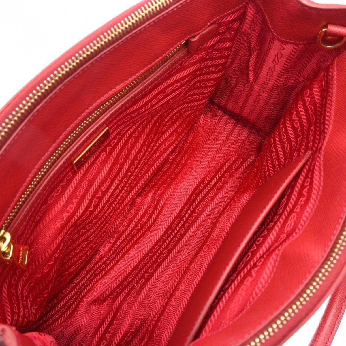 Prada Galleria - Brandsamsara