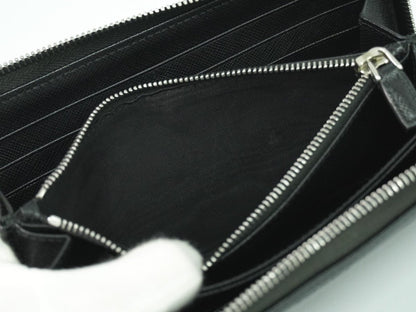 Prada Saffiano Wallet - Brandsamsara