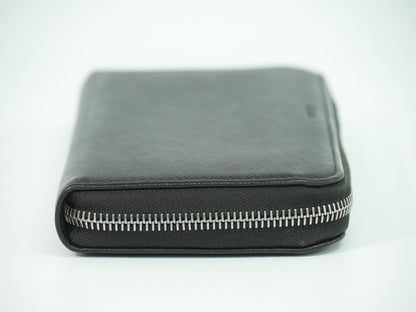 Prada Saffiano Wallet - Brandsamsara