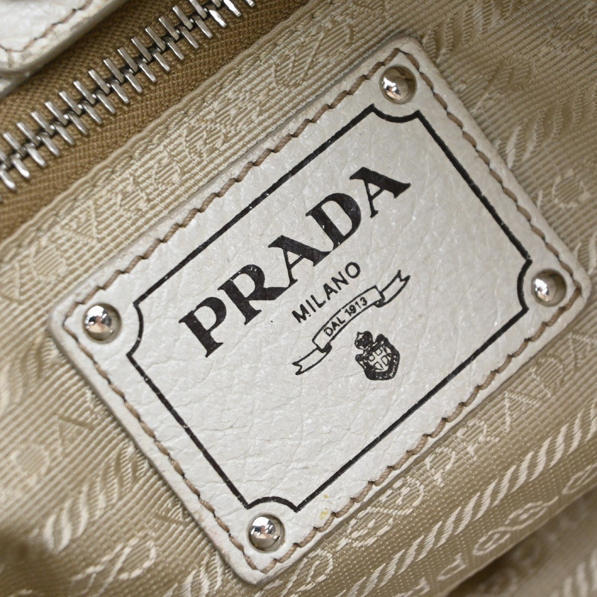 Prada Side Pocket Zip Hobo - Brandsamsara