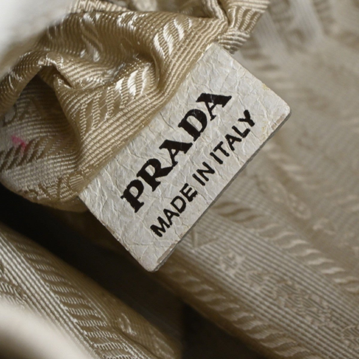Prada Side Pocket Zip Hobo - Brandsamsara