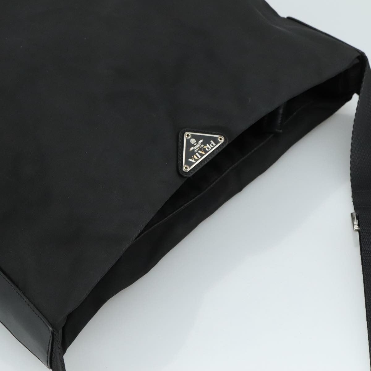 Prada Vintage Shoulder Bag - Brandsamsara