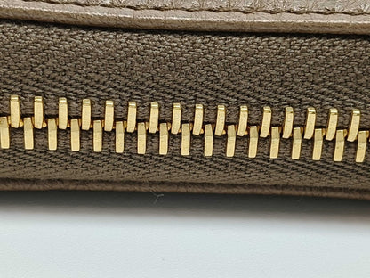 Prada Zip Around - Brandsamsara