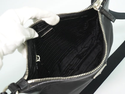 Prada Zip Messenger - Brandsamsara