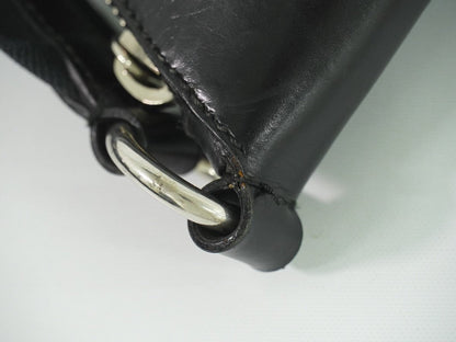 Prada Zip Messenger - Brandsamsara