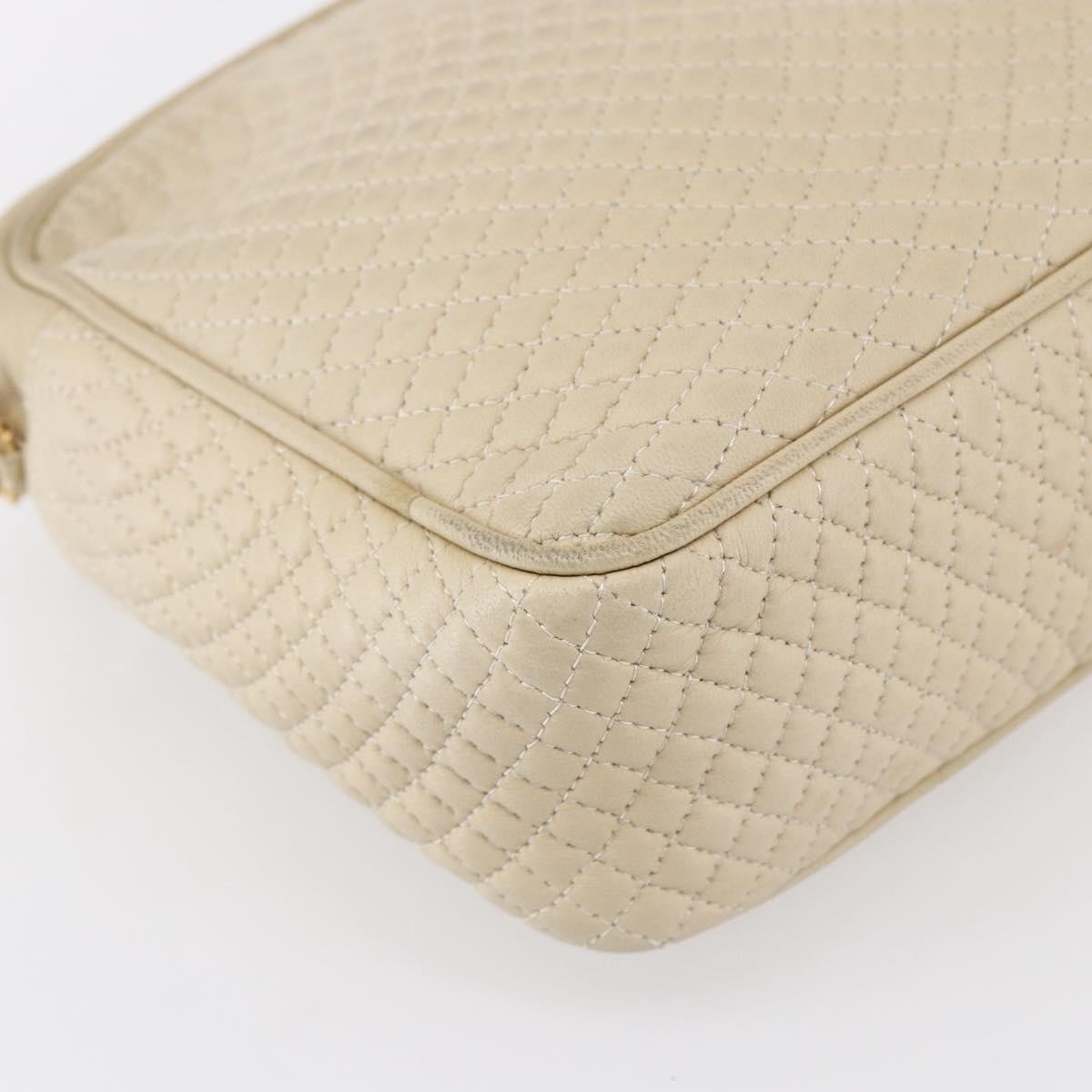 Bally Vintage Shoulder Bag Quilted leather, ECRU, LEATHER, Shoulder bag