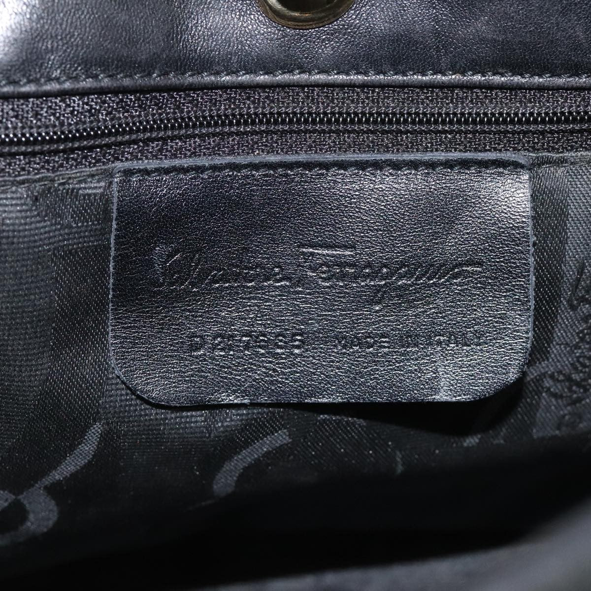 Salvatore Ferragamo Gancini Shoulder Bag Leather, BLACK, LEATHER, Shoulder bag