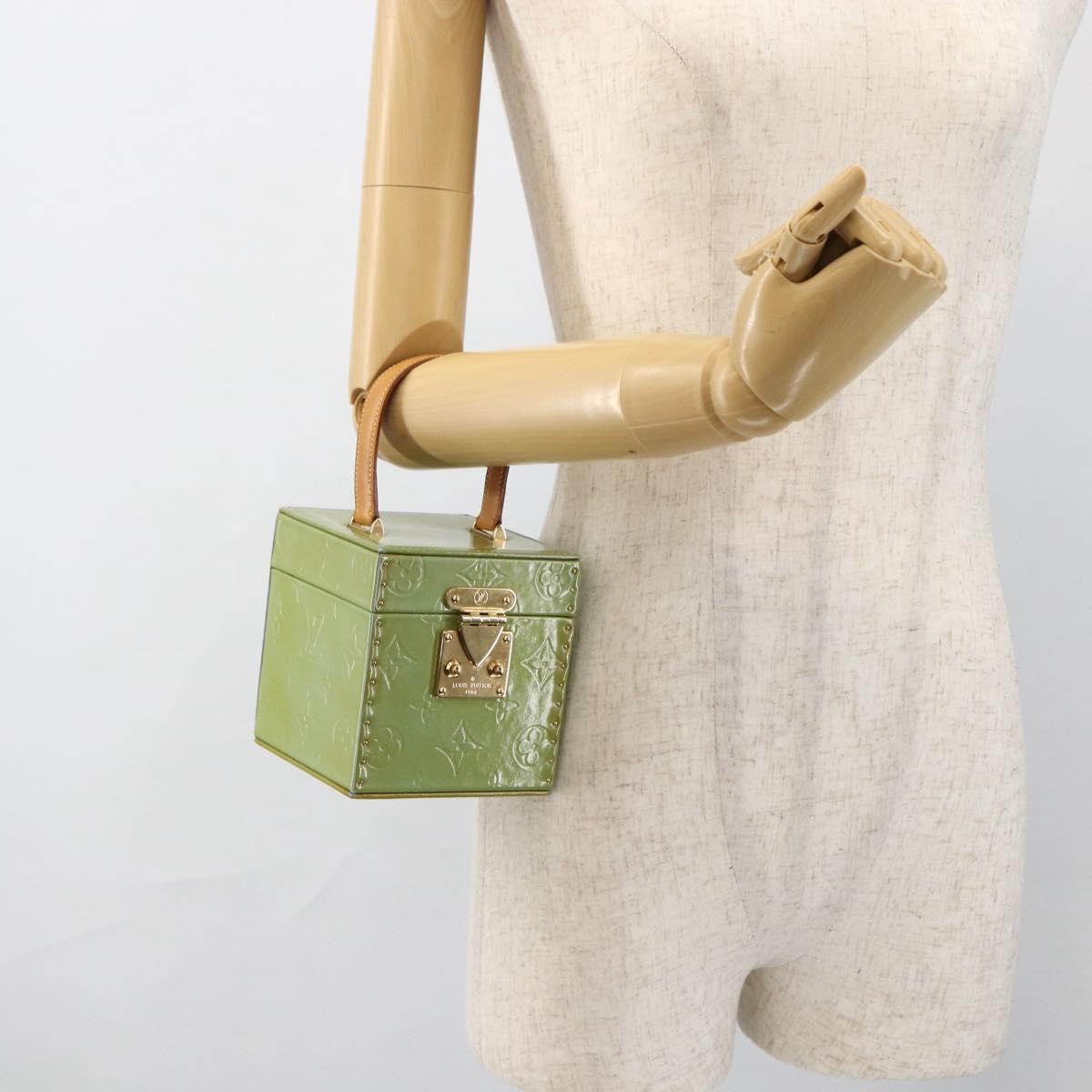 Louis Vuitton Bleecker Box Bag Monogram Vernis, GREEN, PATENT_LEATHER, Clutche & pouche