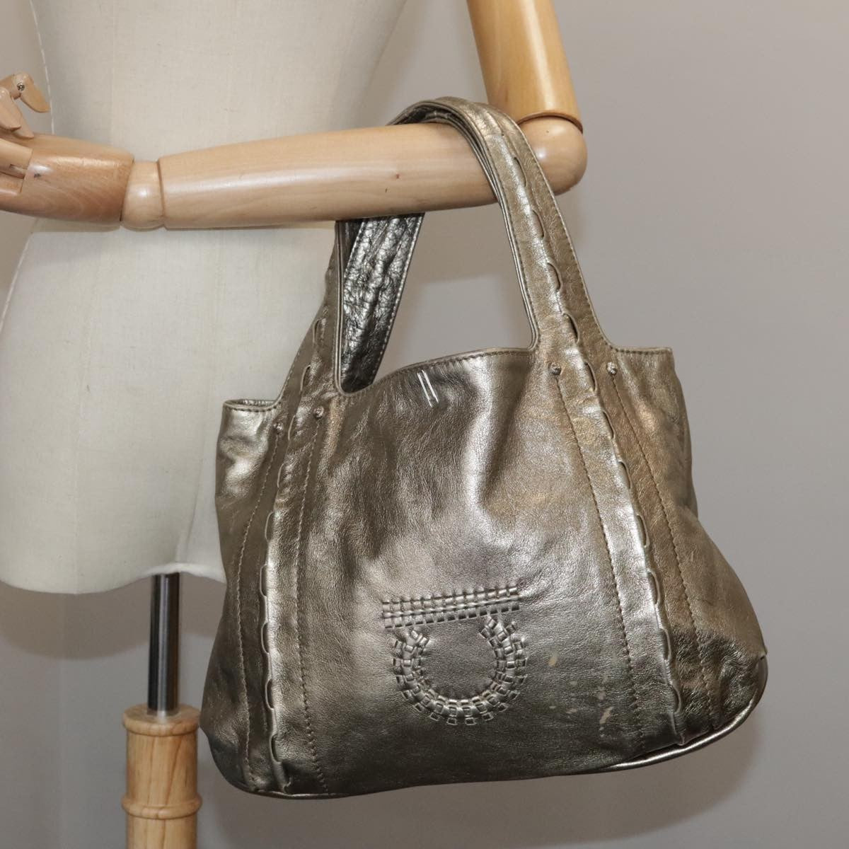 Salvatore Ferragamo Gancini Shoulder Bag Leather, GOLD, LEATHER, Shoulder bag