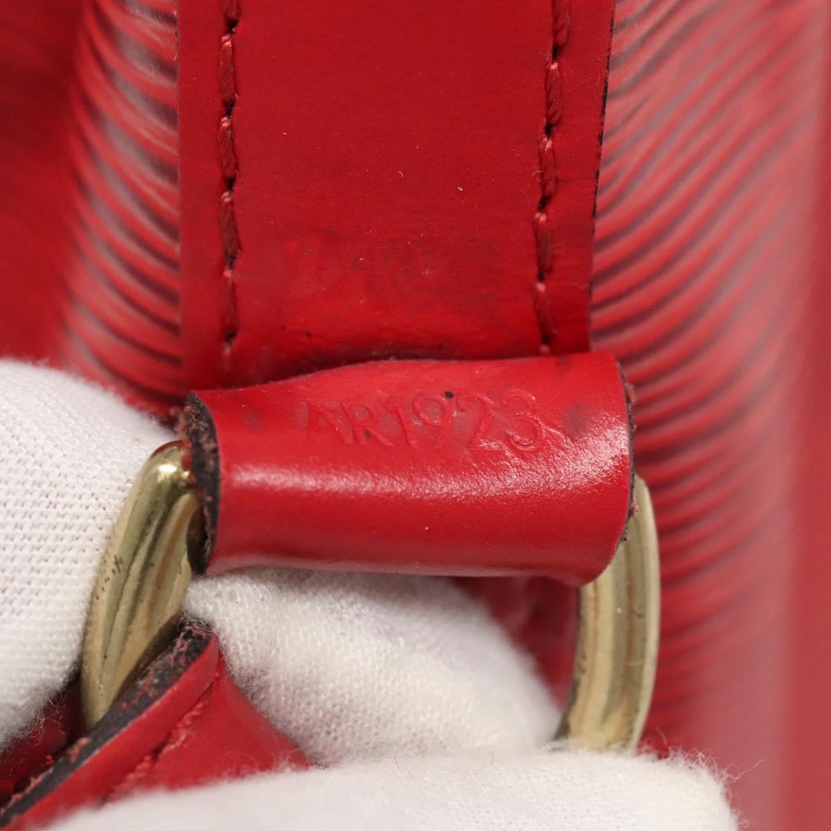 Louis Vuitton Noe Handbag Epi leather, RED, LEATHER, Handbag