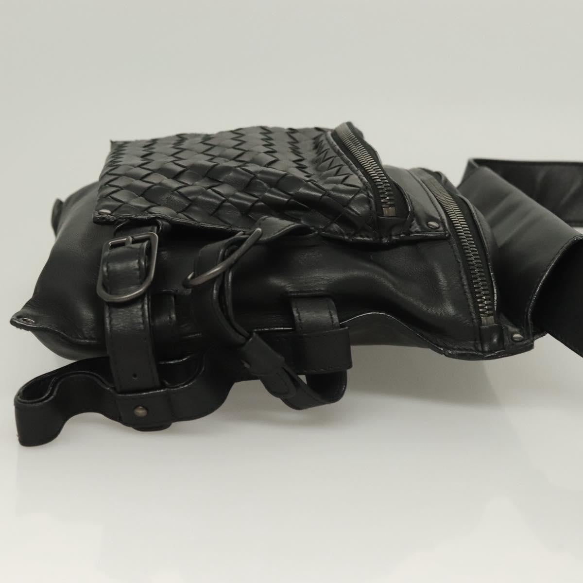 Bottega Veneta Utility Waist Bag Leather with Intrecciato, BLACK, LEATHER, Travel bag
