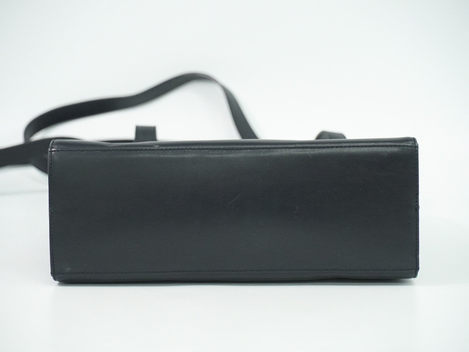 Salvatore Ferragamo Vara shoulder Bag Leather, BLACK, LEATHER, Shoulder bag