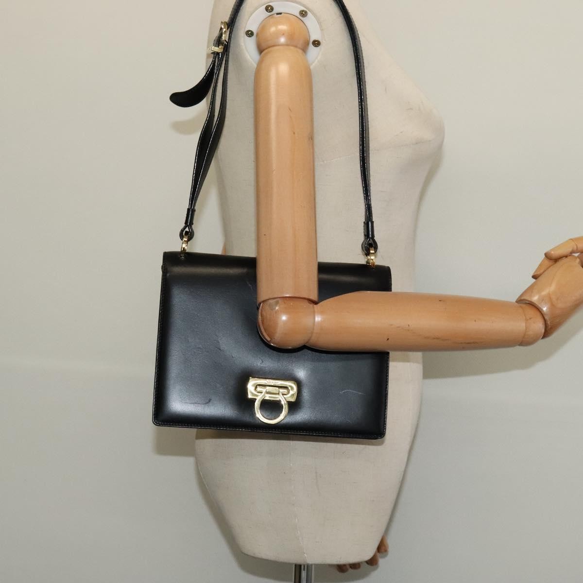 Salvatore Ferragamo Gancini Shoulder Bag Leather, BLACK, LEATHER, Shoulder bag