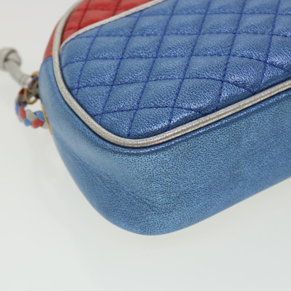 Gucci Trapuntata Camera Shoulder Bag Quilted Laminated Leather, RED, LEATHER, Shoulder bag
