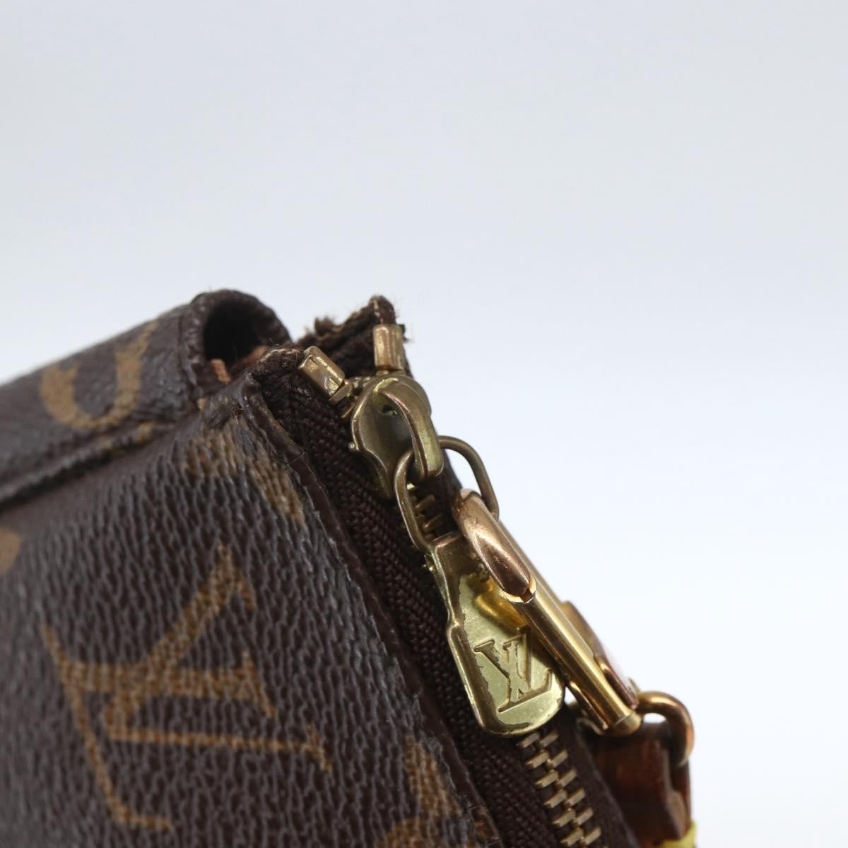 Louis Vuitton Pochette Accessoires NM Monogram Canvas, BROWN, CANVAS, Clutche & pouche