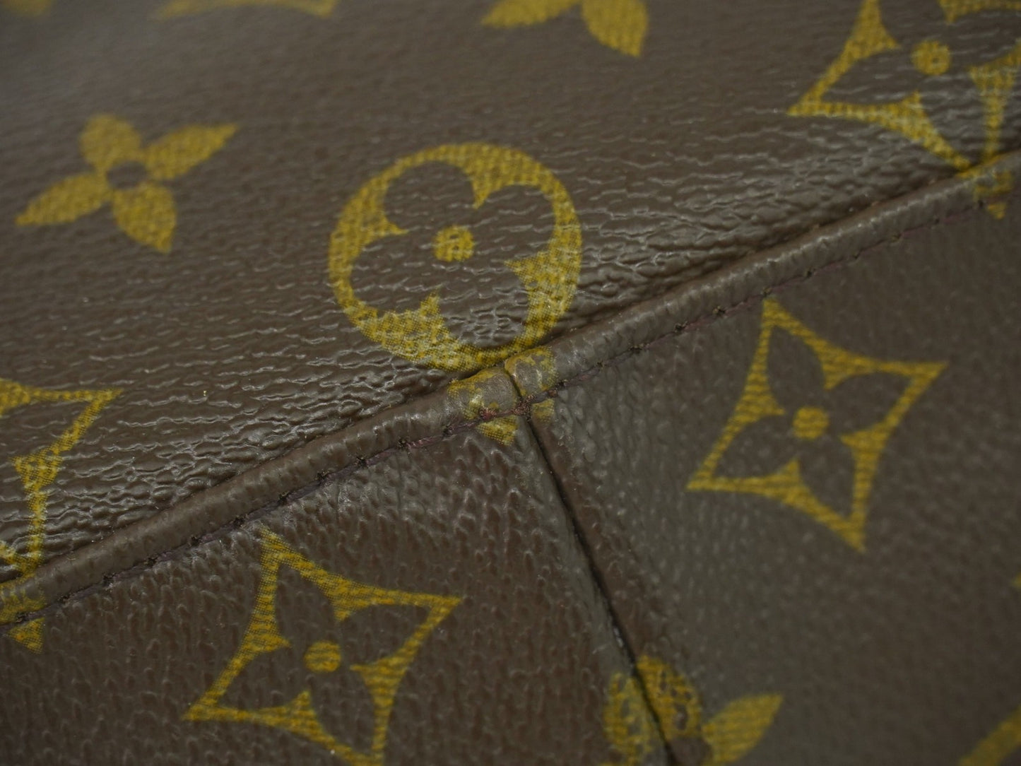 Louis Vuitton Monogram Looping Handbag Monogram Canvas, Brown, Canvas, Shoulder Bag