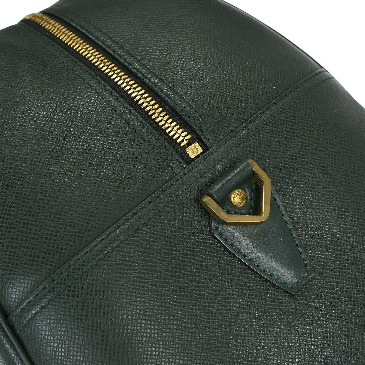 Louis Vuitton Kendall Handbag Taiga Leather, Green, Leather, Travel Bag