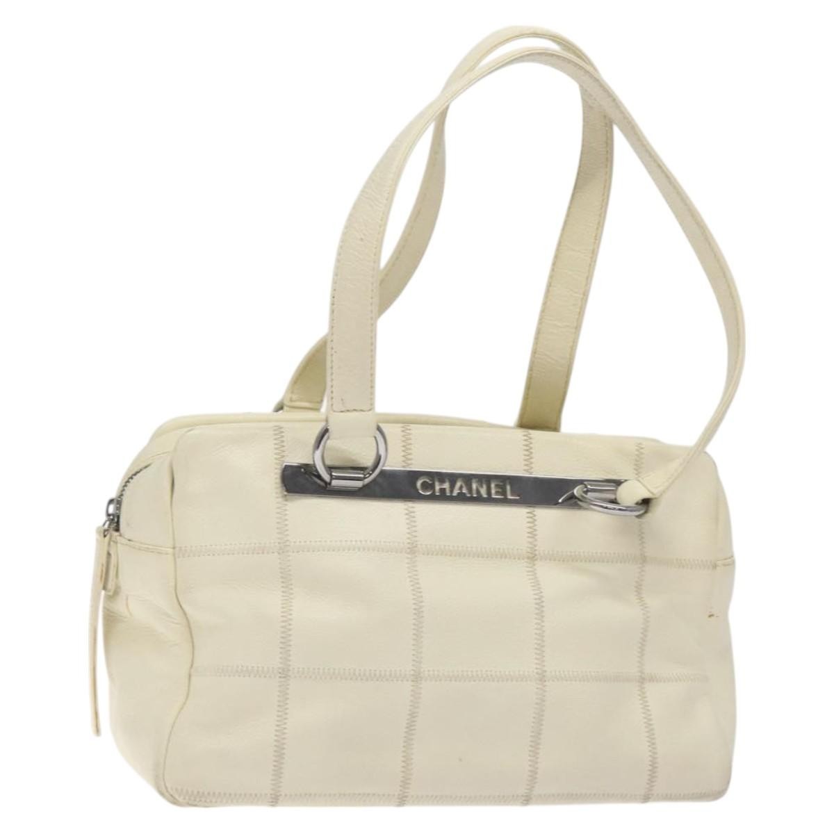 Chanel Chocolate Bar CC Bowler Bag Caviar skin, WHITE, LEATHER, Handbag