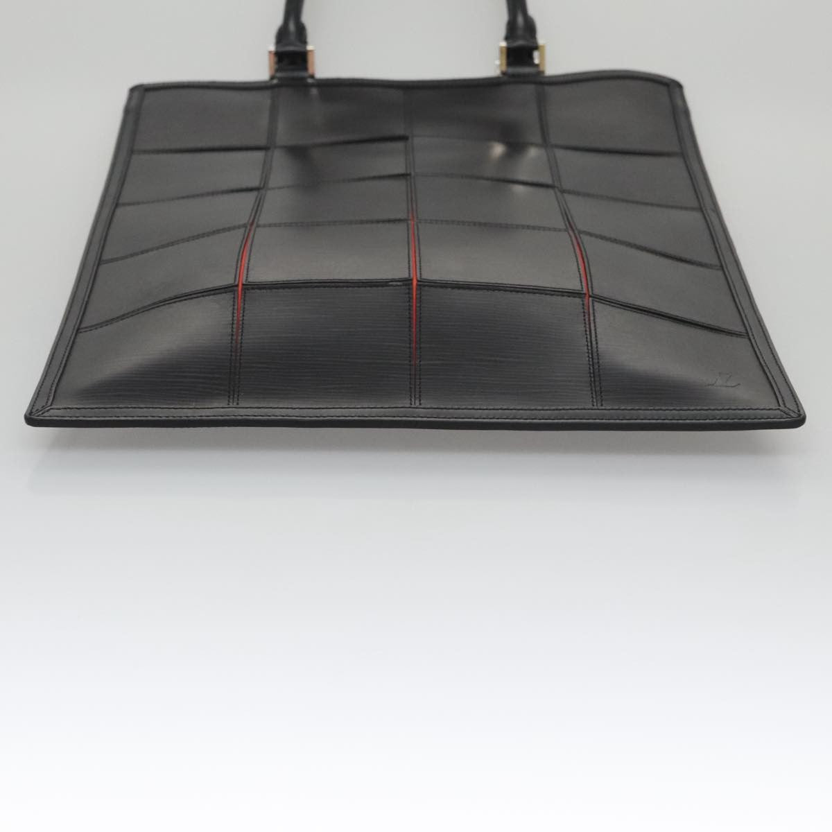 Louis Vuitton Epi Stretch Silver Fizz handbag Epi Stretch, Black, Leather, Handbag
