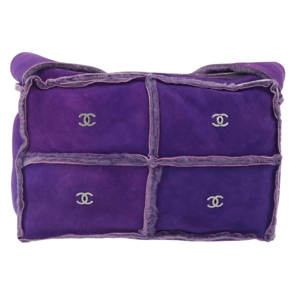 Chanel CC Logo Shoulder Bag Shearling and Suede, PURPLE, SUEDE, Shoulder bag