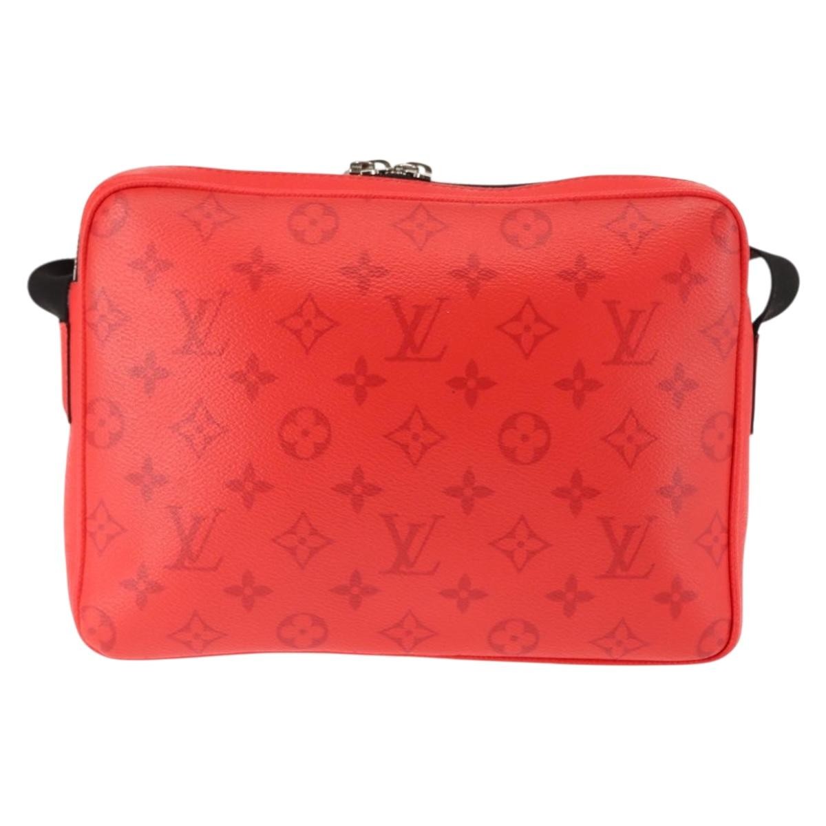 Louis Vuitton Outdoor Messenger Bag Taiga Leather, RED, LEATHER, Crossbody bag