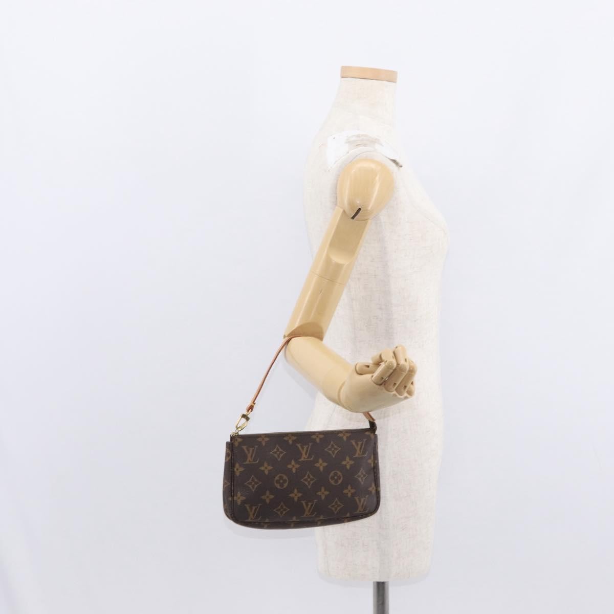 Louis Vuitton Pochette Accessoires Monogram Canvas, BROWN, CANVAS, Clutche & pouche