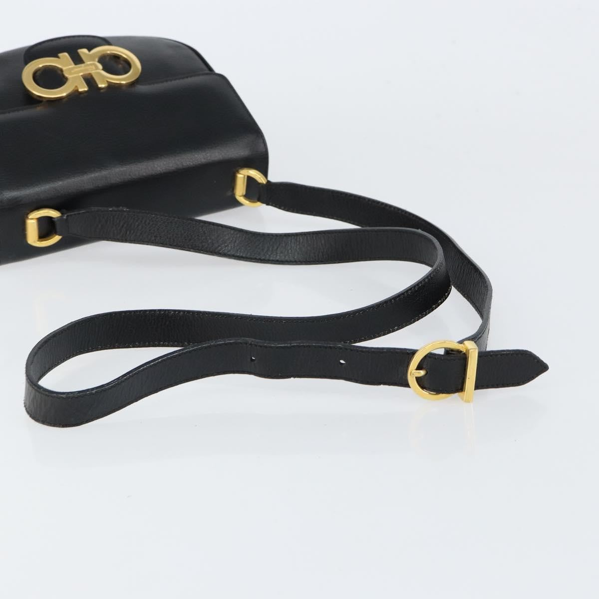 Salvatore Ferragamo Gancini Shoulder Bag Leather, BLACK, LEATHER, Shoulder bag