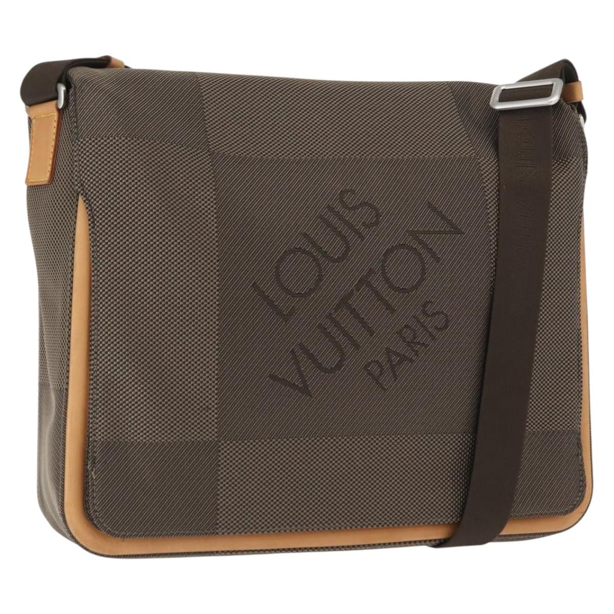 Louis Vuitton Terre Messenger Bag Damier Geant Canvas, BROWN, CANVAS, Shoulder bag