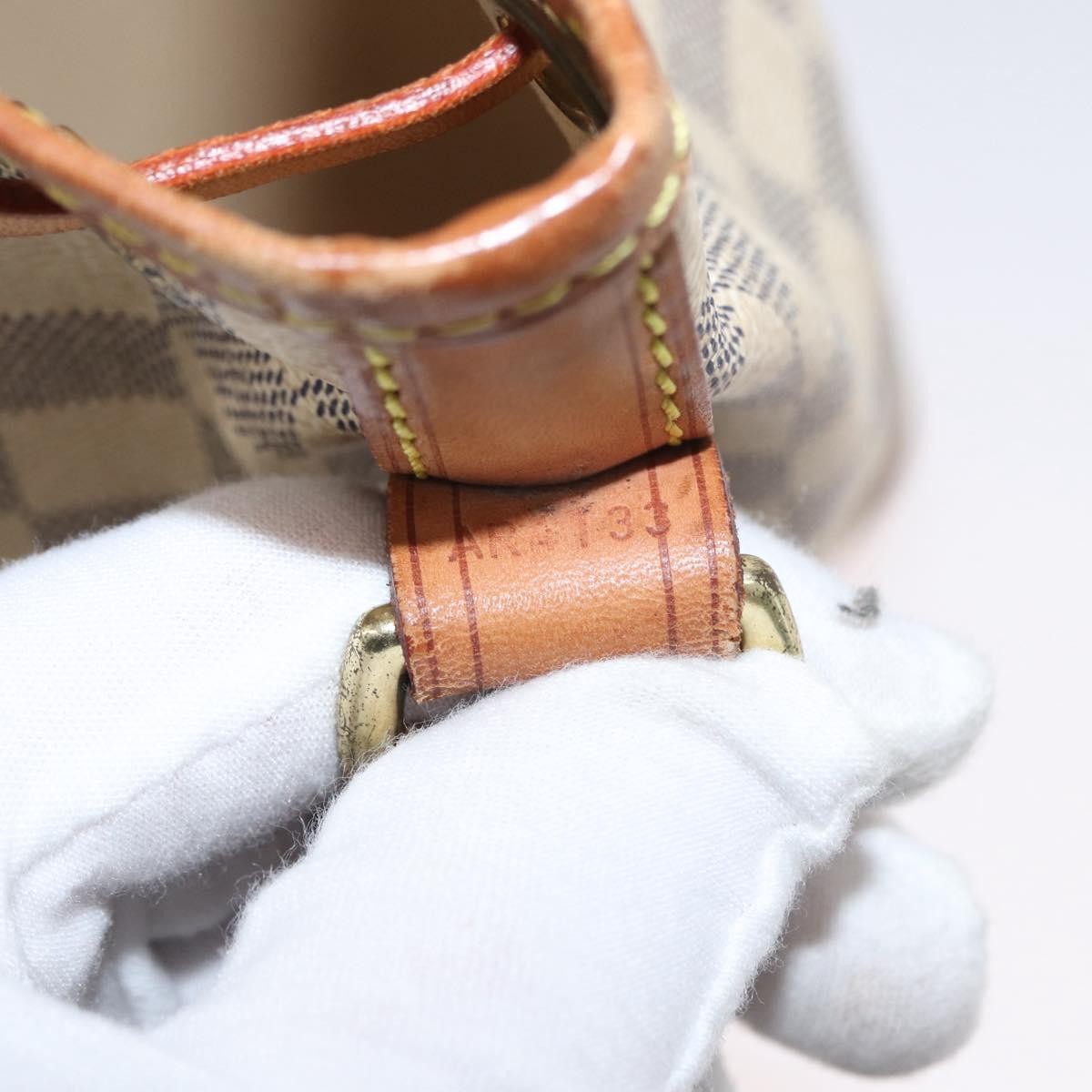 Louis Vuitton Noe Handbag Damier, Beige, Canvas, Shoulder Bag