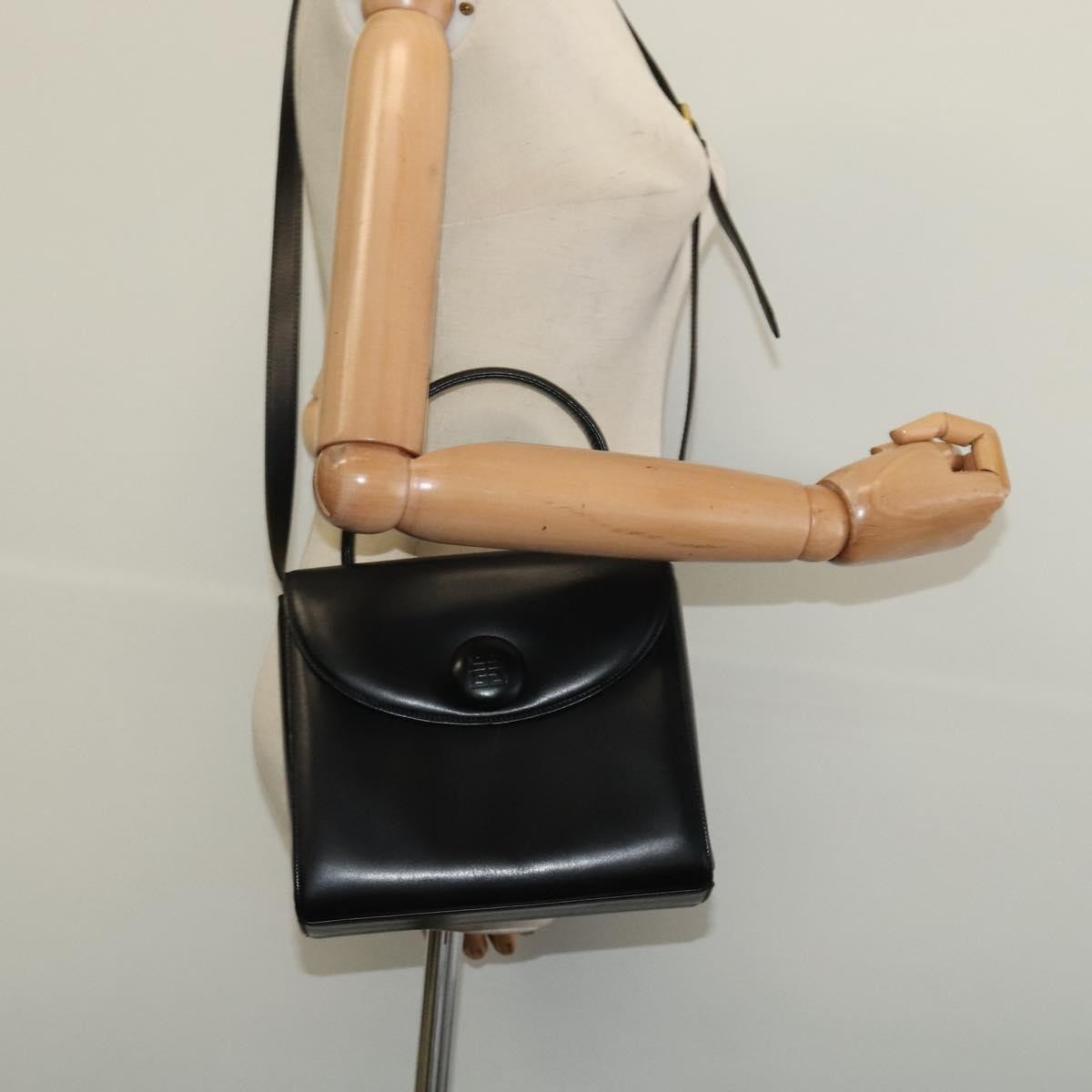 Givenchy Vintage 4G handbag Leather, BLACK, LEATHER, Handbag