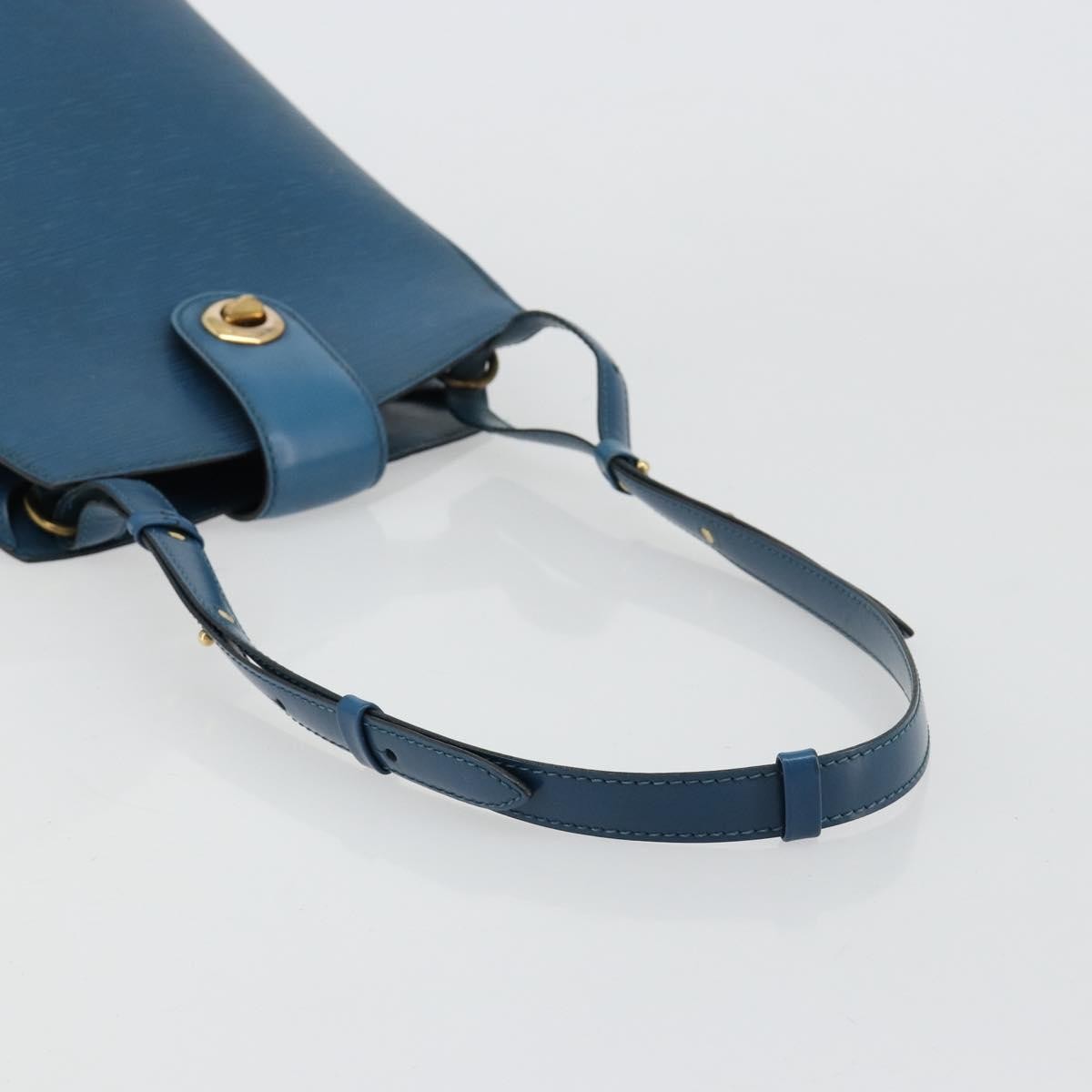 Louis Vuitton Cluny Shoulder Bag Epi Leather, Blue, Leather, Shoulder Bag