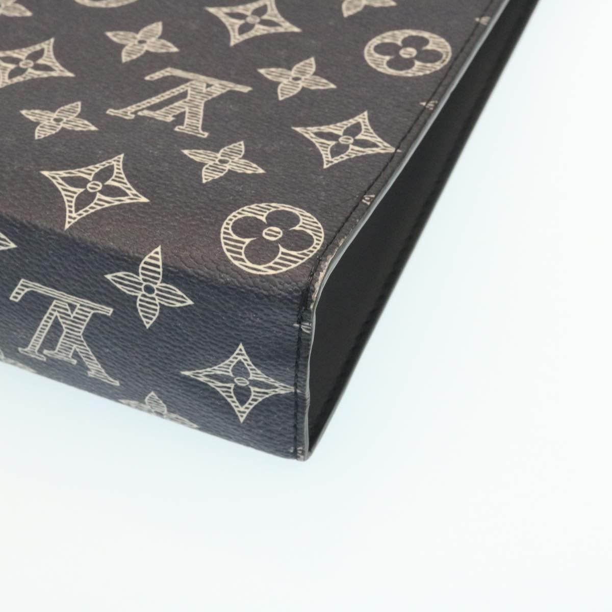 Louis Vuitton Pochette Voyage Limited Edition Chapman Savane Monogram Canvas, NAVY, CANVAS, Clutche & pouche