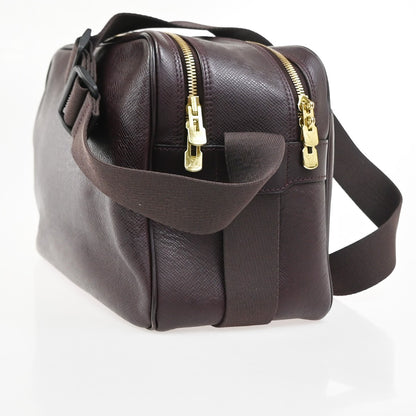 Louis Vuitton Reporter Bag Taiga Leather, Brown, Leather, Shoulder Bag