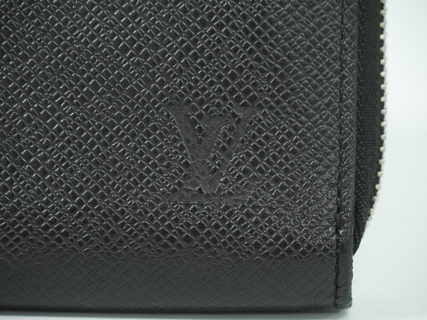 Louis Vuitton Zippy Organizer Taiga Leather, BLACK, LEATHER, Wallets