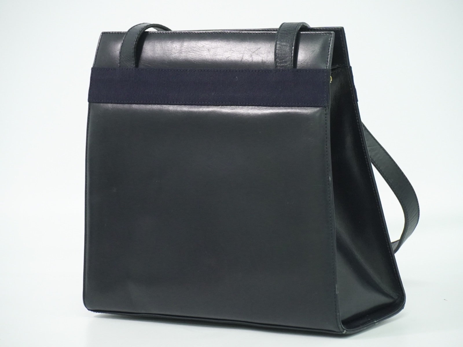 Salvatore Ferragamo Vara shoulder Bag Leather, BLACK, LEATHER, Shoulder bag