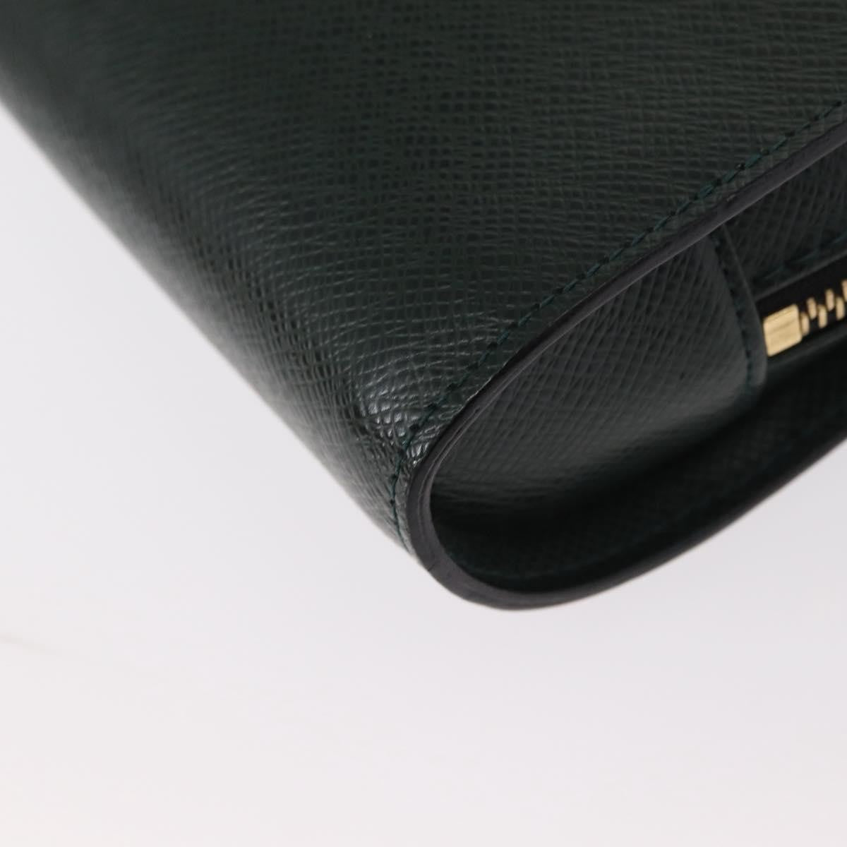 Louis Vuitton Pochette Baikal Clutch Taiga Leather, GREEN, LEATHER, Clutche & pouche