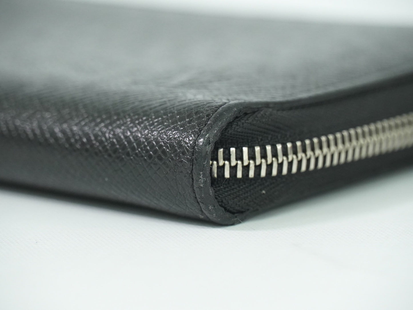 Louis Vuitton Zippy Organizer Taiga Leather, BLACK, LEATHER, Wallets