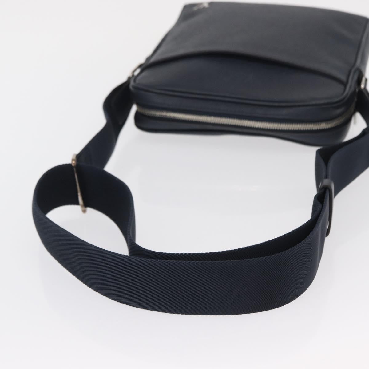 Louis Vuitton Alex Messenger Bag Taiga Leather, NAVY, LEATHER, Shoulder bag