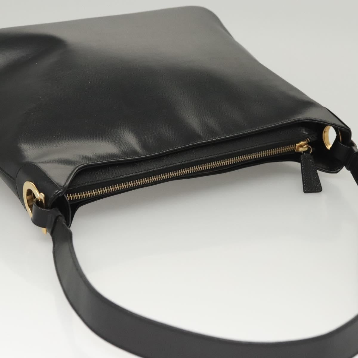 Salvatore Ferragamo Gancini Shoulder Bag Leather, BLACK, LEATHER, Shoulder bag