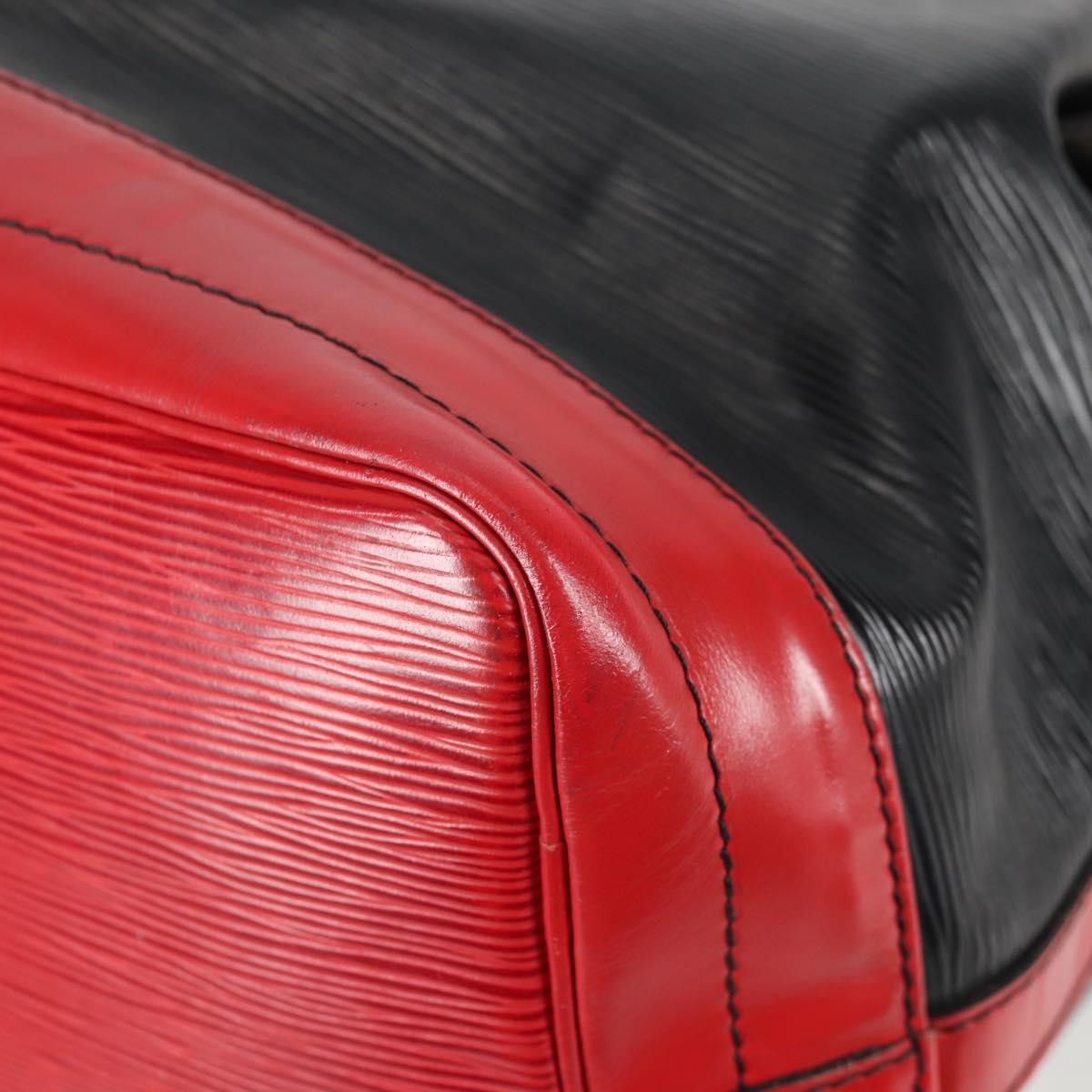 Louis Vuitton Noe Handbag Epi Leather, BLACK, LEATHER, Shoulder bag