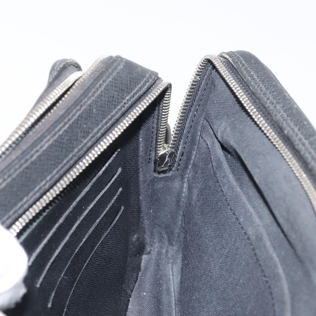 Louis Vuitton Pavel Handbag Taiga Leather, BLACK, LEATHER, Clutche & pouche