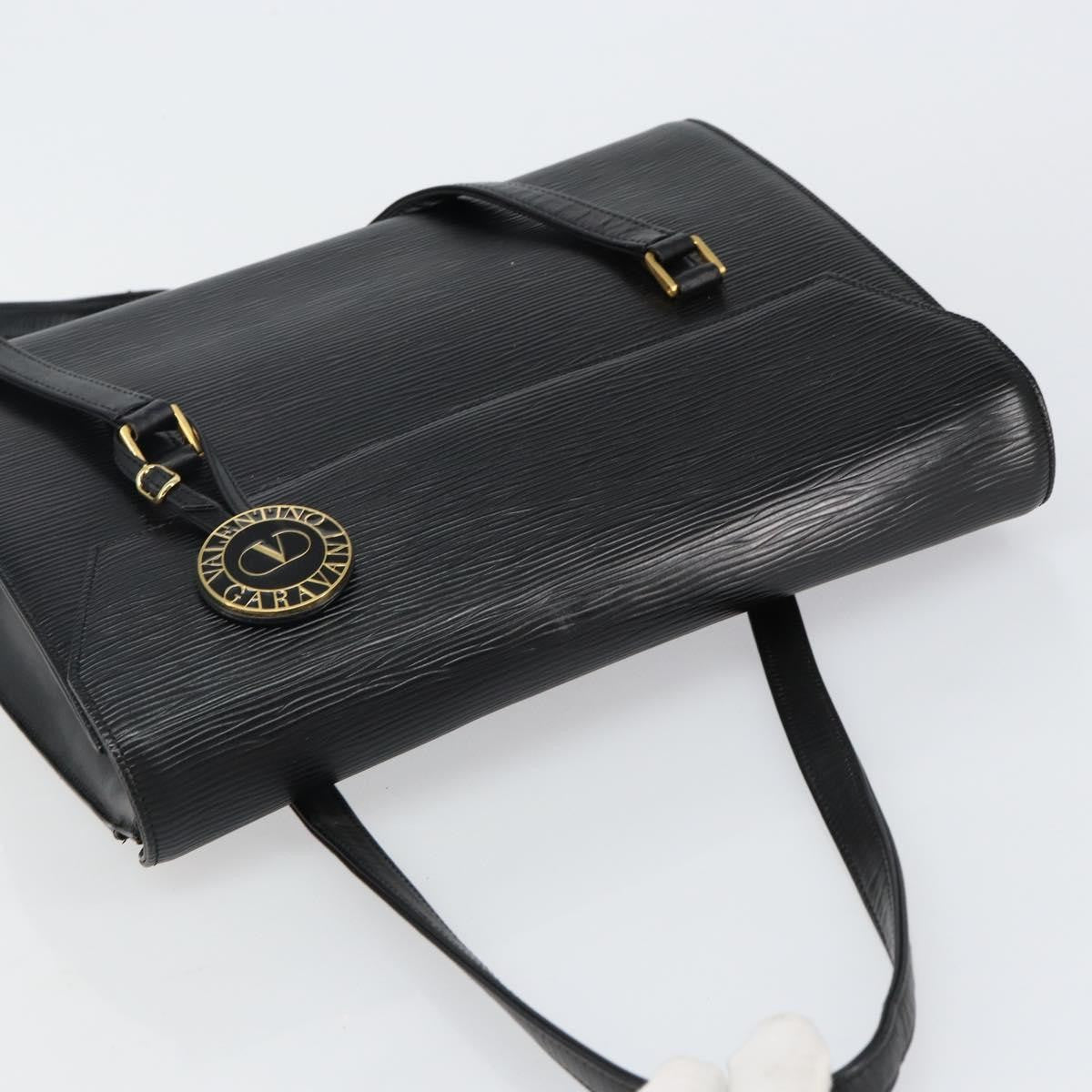 Valentino Garavani Flap Shoulder Bag Leather, BLACK, LEATHER, Shoulder bag