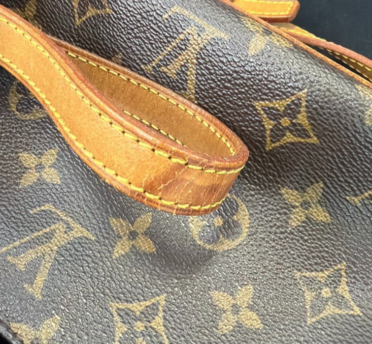 Louis Vuitton Trotteur Handbag Monogram Canvas, Brown, Canvas, Shoulder Bag