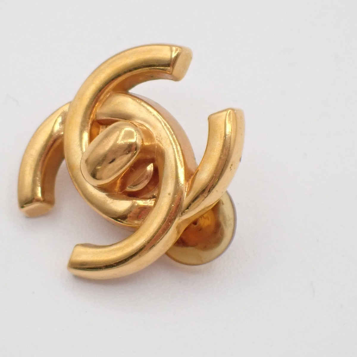 Chanel CC Button Clip-On Earrings Metal, Gold, Gold Plated, Earrings